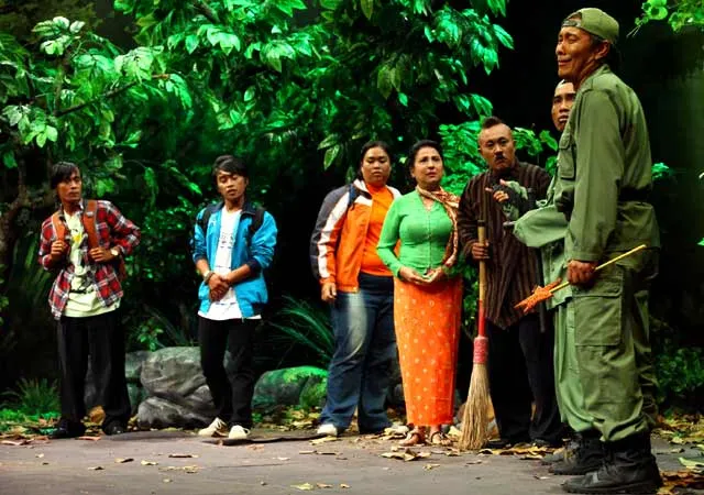 Mengenang Pelawak Gogon yang Tutup Usia. Ternyata Perjalanan Kariernya juga Diliputi Tawa dan Duka 7
