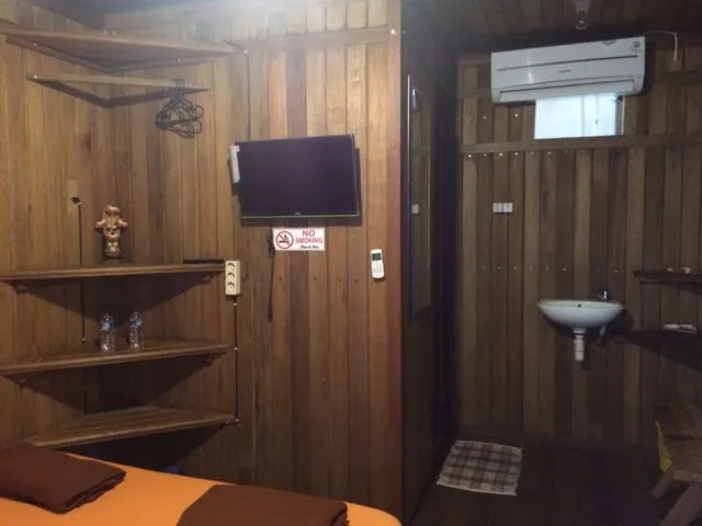 Review Omah Kayu Homestay, Rasakan Ilusi Tinggal di Rumah Kayu yang Jauh dari Perkotaan 6