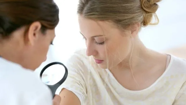9+ Gelar Dokter Spesialis dan Penyakit yang Bisa Diatasi. Simak Biar Kamu Nggak Salah Dokter Lagi 15