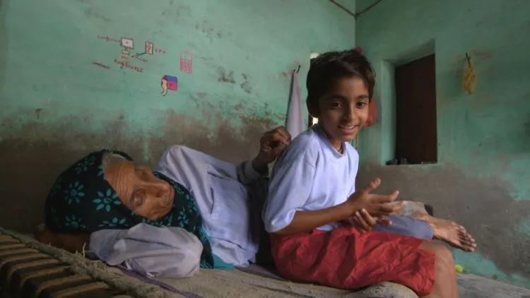 Terus Pecahkan Rekor Ibu Tertua di Dunia, Ini 6 Fakta Pahit Seputar Industri Kehamilan di India 12