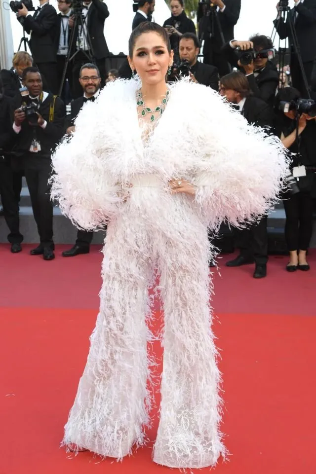 9+ Gaya Selebritas Paling Cetar di Festival Film Cannes 2018. Tampilan di Layar Kaca Lewat Semuanya! 16