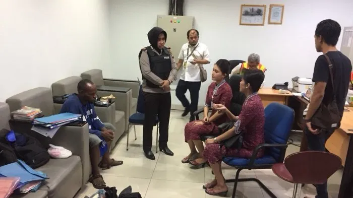Insiden Candaan Bom di Lion Air. Baik yang Melempar Isu dan Pembuka Pintu Darurat Dilaporkan Polisi! 3