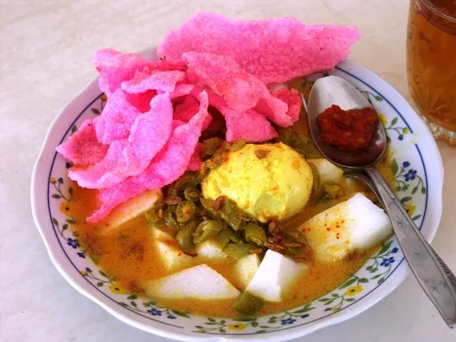 5 Resep Aneka Olahan Lontong Buat Sambut Jam Berbuka 7