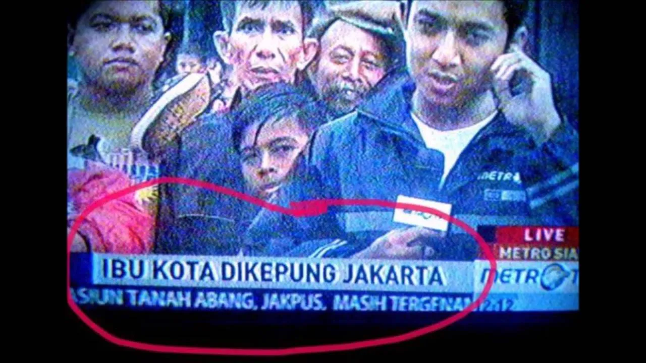 Typo Saat Memberi Informasi, 12+ Siaran Berita ini Jadi Bikin Gagal Paha. Malu-Maluin, tapi Kocak :D 22