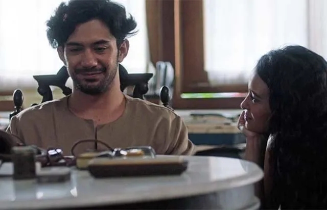 6 Keajaiban Cinta yang Bisa Kamu Pelajari Lewat Film The Gift, Maknai Cinta dan Hidupmu Bermakna 8