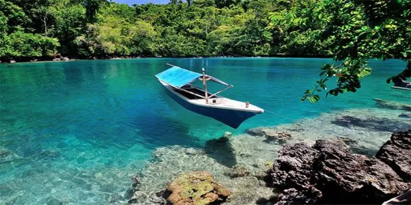 Menikmati Beningnya Pantai Sulamadaha, Secuil Surga di Timur Indonesia. Indah Banget Men! 9