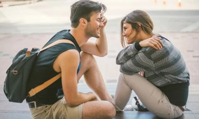 6 Perbedaan Kamu yang Masih Sendiri Dengan yang Sudah Punya Pacar Jelang Lebaran 8