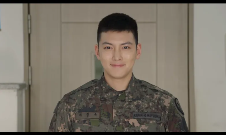 16 Foto Oppa Korea yang Lagi Wamil ini Bisa Bikin Cewek Lupa Kedip. Lucunya Nggak Wajar Banget, Duh~ 31