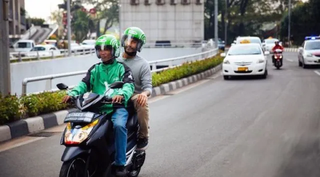 6 Keistimewaan Kamu yang Tetap Bekerja di Hari Lebaran Nanti. Sedih tapi Harus Dijalani Sepenuh Hati 12