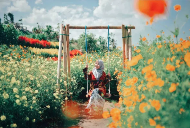 Resoinangun Garden, Kebun Bunga Warna-Warni yang Lagi Hits di Jogja. Yuk Mampir ke Sana!