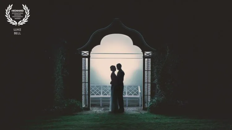 12 Ide Pre-Wedding Berkonsep Siluet yang Unik dan Dramatis. Duh, Romantisnya Kayak di Film-film~ 24