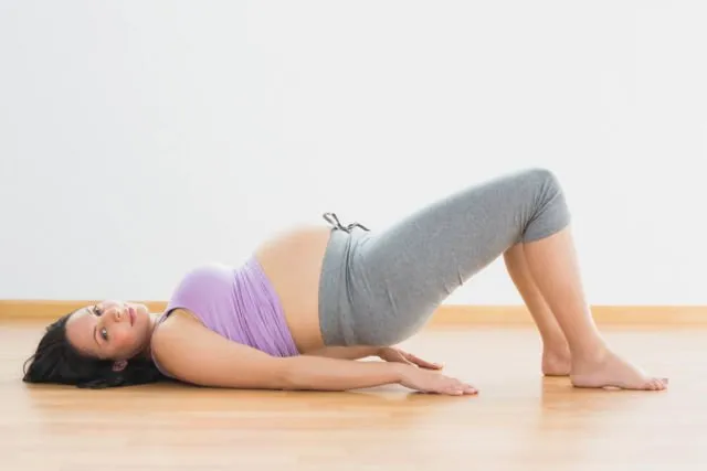 6 Pose Yoga untuk Atasi Bayi Sungsang. Demi Lancarnya Kelahiran Normal Alih-alih Caesar 11