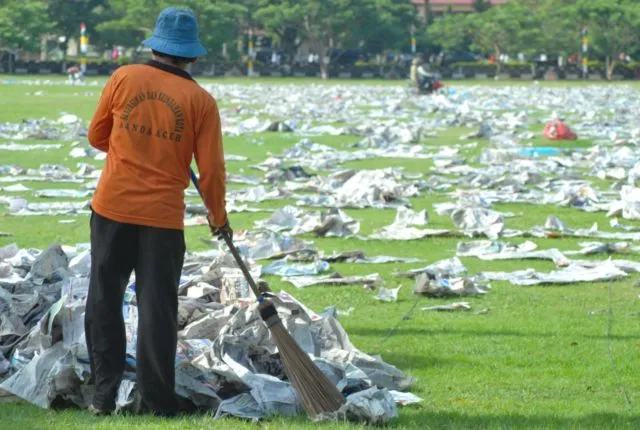 6 Keistimewaan Kamu yang Tetap Bekerja di Hari Lebaran Nanti. Sedih tapi Harus Dijalani Sepenuh Hati 11