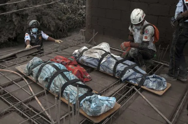 12 Potret Kengerian Pasca Letusan Gunung Fuego di Guatemala, Meletus Tanpa Peringatan 14