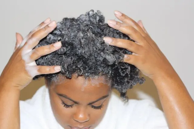 10+ Fakta Soal Rambut Afro yang Perlu Kamu Ketahui. Banyak yang Masih Penasaran Deh Kayaknya 20