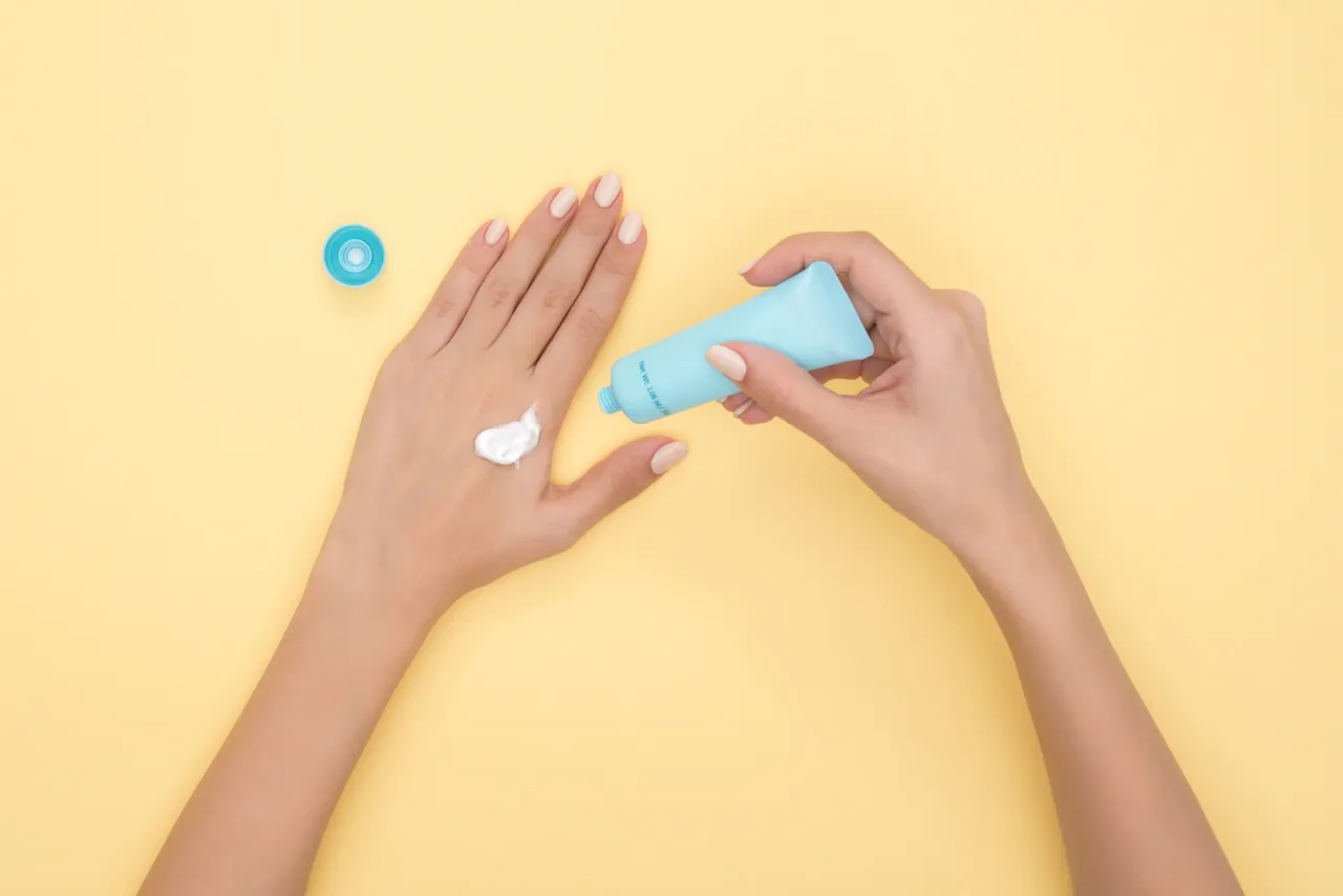 6 Tips Skincare yang Kerap Digunakan Para Ahli Perawatan Kulit. Ya Benar Saja Mereka Cantik-cantik 11
