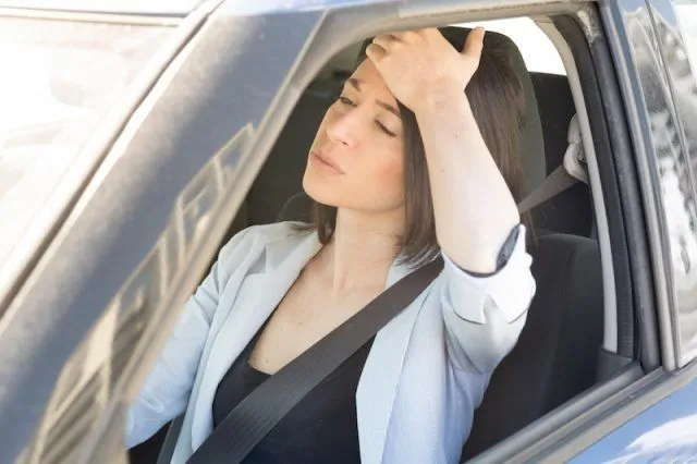 5 Alasan Kenapa Orang Mudah Tersulut Emosi Saat Berkendara di Jalan Raya, Kayak Pria di Tol ini 6