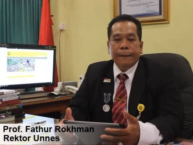 6 Fakta Soal Ricuh Demo Mahasiswa Unnes. Beberapa Sampai Terluka Karena Ditabrak Mobil Rektor 11