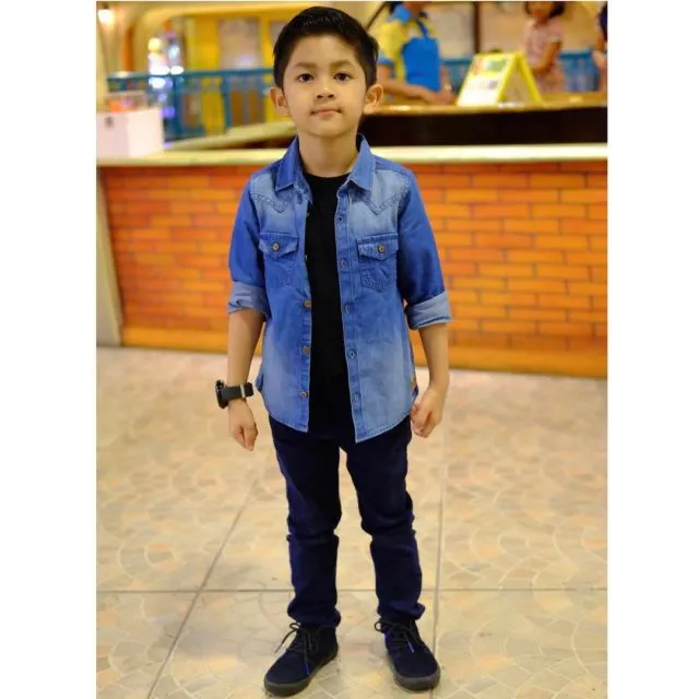 13 Padanan Kece untuk Si Kecil Saat Hangout. Bikin Makin Lucu dan Instagramable Gitu 21