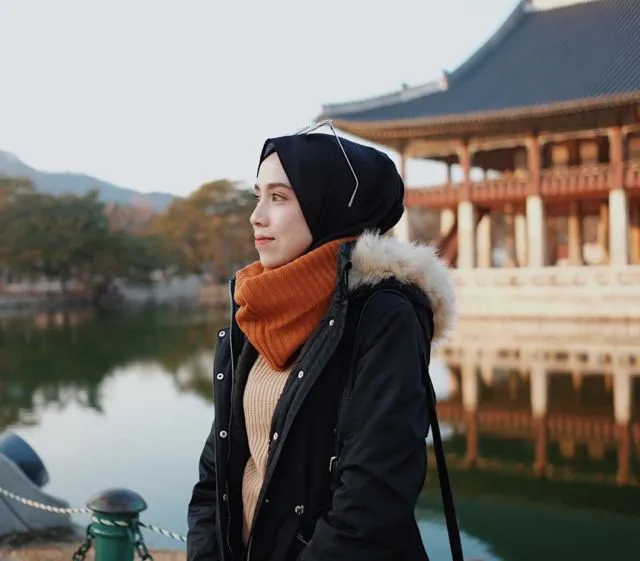 14 Aksesoris Kece Buat Cewek Saat Traveling. Biar Hits dan Nggak Gitu-gitu Aja! 26