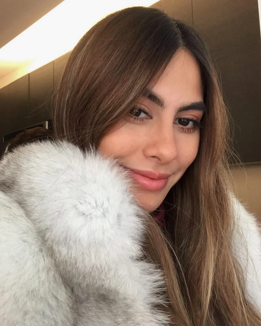 13 Artis yang Ikutan Pakai Makeup Freckles, Bahkan Ada yang Aslinya Gitu. Seger Banget Nggak Sih? 19