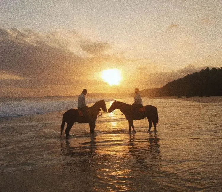 Romantisnya Liburan Raisa dan Hamish Daud di Nihi Sumba Island. Jadi Baper Liatnya! 10