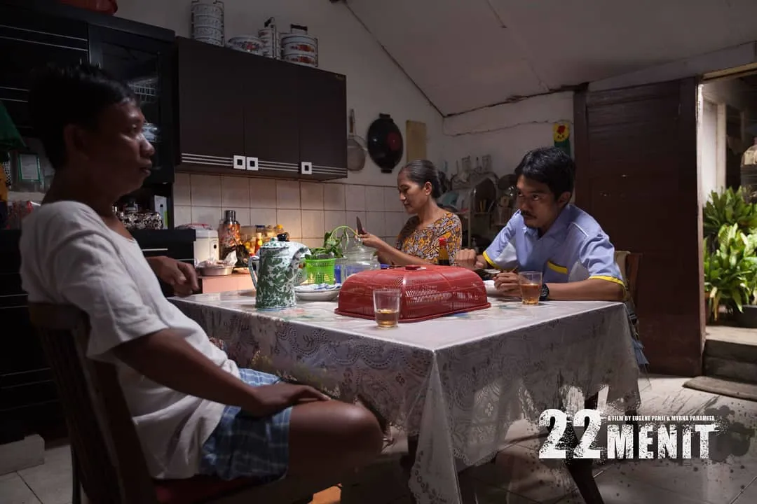 Wow, Aksi Tembak-Tembakan Polisi Ini Mirip Film Hollywood 2