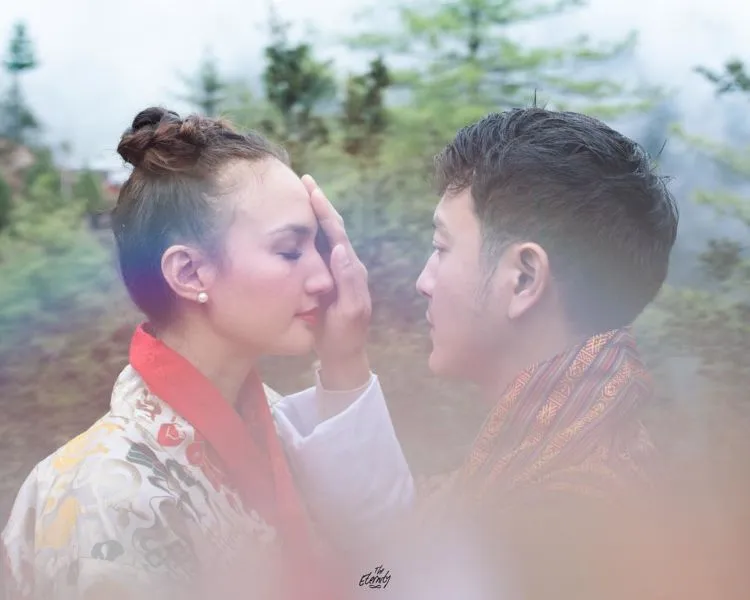 Pasangan Traveler Nadine dan Dimas Ternyata Menikah di Bhutan. Begini Alasan Mereka Nikah di Sana! 5
