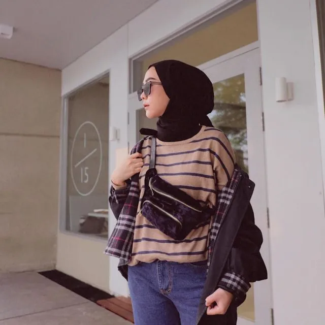 14 Aksesoris Kece Buat Cewek Saat Traveling. Biar Hits dan Nggak Gitu-gitu Aja! 24