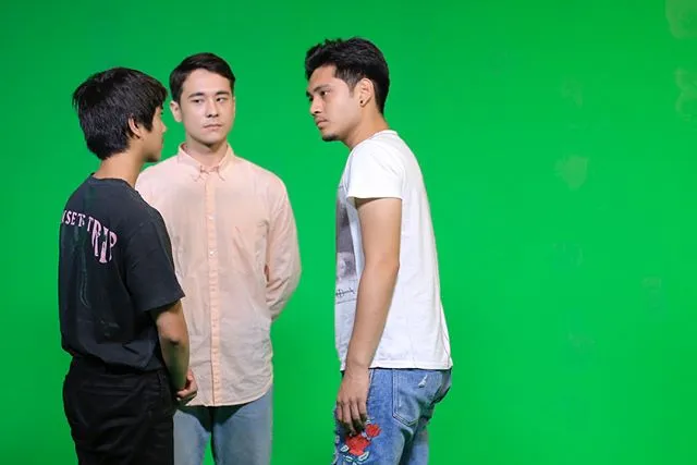 10+ Potret Serunya Proses Syuting Bumi Manusia bareng Aktor-aktornya. Makin Penasaran Nggak nih? 24