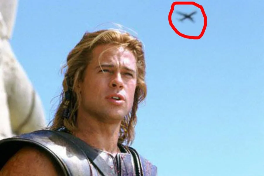 11 Kesalahan 'Sepele' dalam Film Sekelas Hollywood yang Bikin Kita Heran. Kok Bisa Lolos Editan, Ya? 16