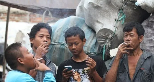Miris, Indonesia Ternyata 'Surganya' Perokok Muda. Bahkan Banyak yang Diajari Langsung oleh Orangtua 7