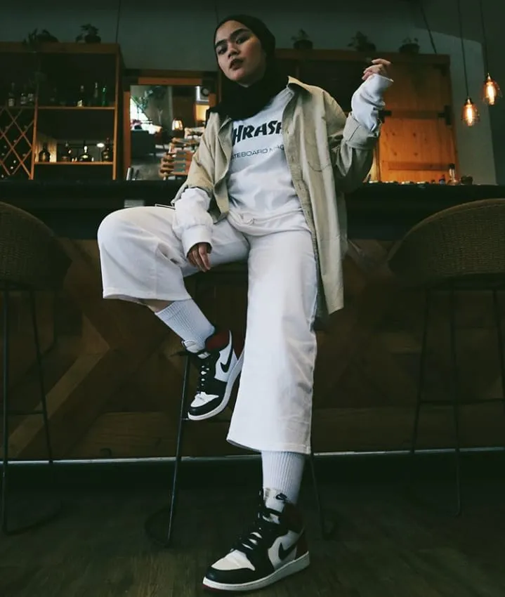 17+ Hijab Sporty Style Ala Sivia Azizah. Cocok Buat Kamu Cewek Quirky yang Aktif dan Percaya Diri 21