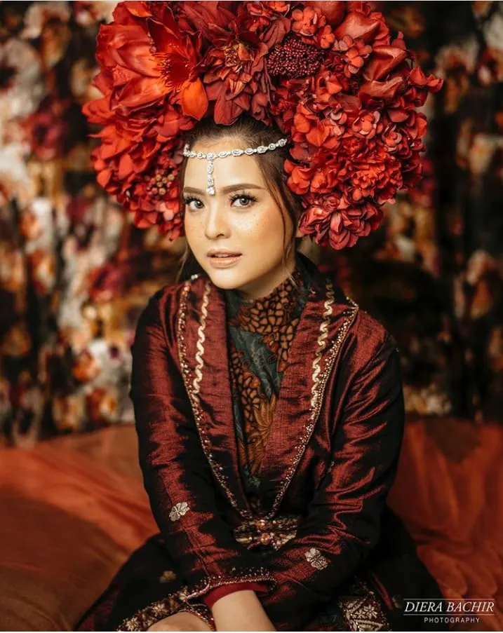 9+ Potret Pre-Wedding Tasya Kamila dan Randi Bachtiar yang Terinpirasi Adat Minang. Cantiknya Bak Magnet, Bikin Mupeng! 16
