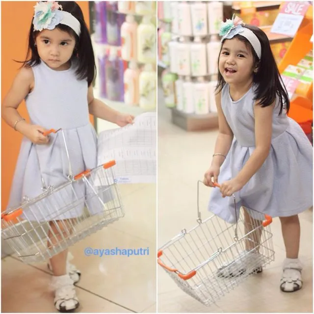 13 Padanan Kece untuk Si Kecil Saat Hangout. Bikin Makin Lucu dan Instagramable Gitu 14