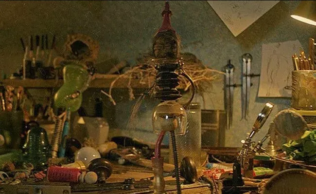 Penjelasan Ending Film Hereditary yang Penuh Misteri. Selain Ketakutan, Kamu juga Penasaran, Kan? 8