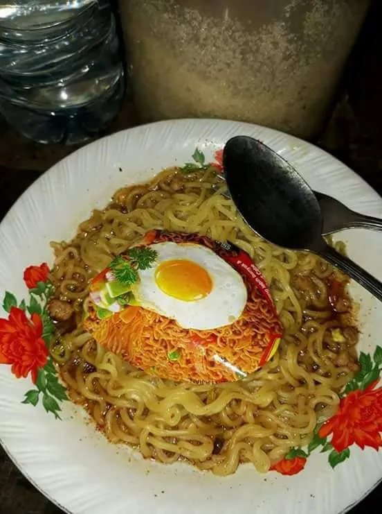 Berkat Akun Twitter @agamaindomie, Kita Jadi Tahu Varian Indomie itu Banyak. Jadi Lapar Seketika deh~ 19