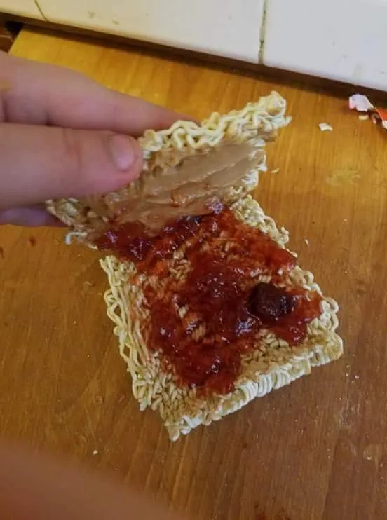 Berkat Akun Twitter @agamaindomie, Kita Jadi Tahu Varian Indomie itu Banyak. Jadi Lapar Seketika deh~ 20