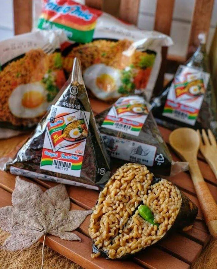 Berkat Akun Twitter @agamaindomie, Kita Jadi Tahu Varian Indomie itu Banyak. Jadi Lapar Seketika deh~ 23