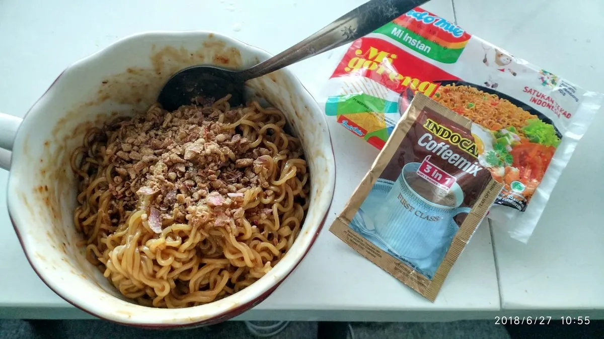 Berkat Akun Twitter @agamaindomie, Kita Jadi Tahu Varian Indomie itu Banyak. Jadi Lapar Seketika deh~ 21