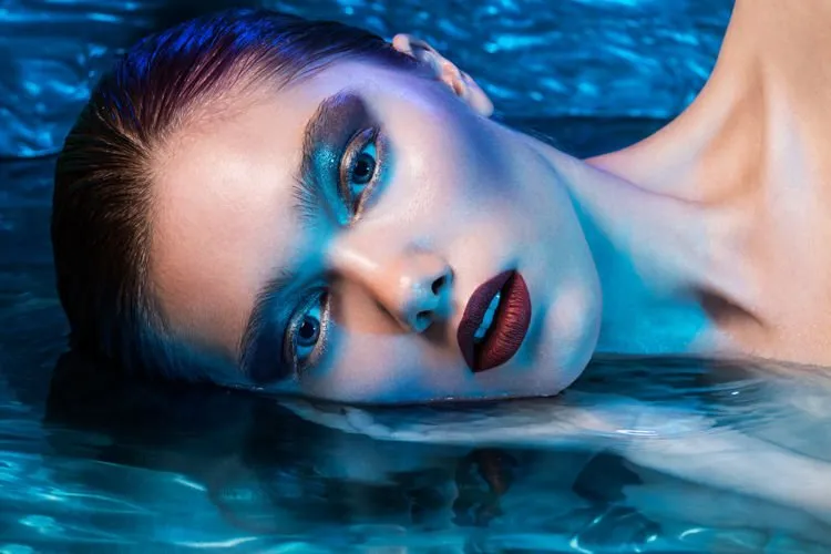 Mengulik 9+ Fakta Gaya Make-up Editorial yang Mencuri Perhatian. Lihat Saja Sudah Bikin Senang! 20