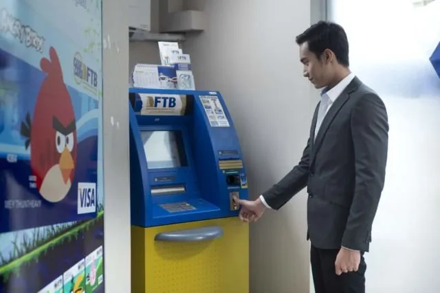 15 Penampakan ATM dari Waktu ke Waktu. Sejak ATM Pertama Dibuat pada Tahun 1967 Hingga Sekarang 22