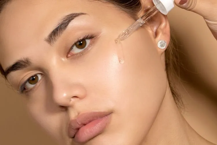 Jangan Gabungkan Skincare yang Memiliki Kandungan Ini. Dipakai Sendiri Oke, Bersamaan yang Lain Jangan! 7