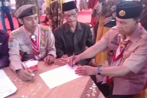 Ingin Pernikahan Jadi Viral dan Tak Terlupakan? Mungkin Ide Nikah Ala Pramuka dan Tema Hobi Lainnya Ini Bisa Kamu Coba! 12