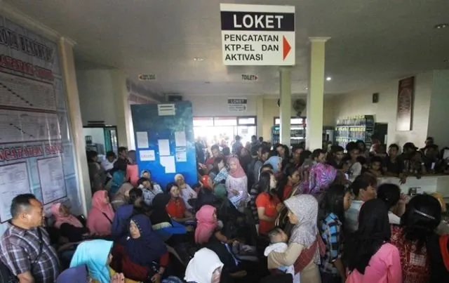 Inikah Wajah Pelayanan Masyarakat di Indonesia? Pelayanan Disdukcapil Di-stop Cuma Karena Ada Ultah 4