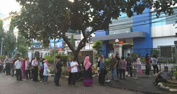 Inikah Wajah Pelayanan Masyarakat di Indonesia? Pelayanan Disdukcapil Di-stop Cuma Karena Ada Ultah 5