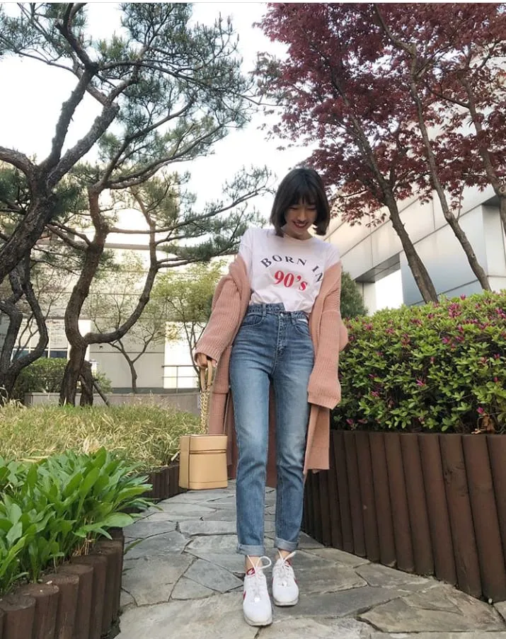 10+ Ide OOTD Celana Boyfriend ala Cewek Korea 12