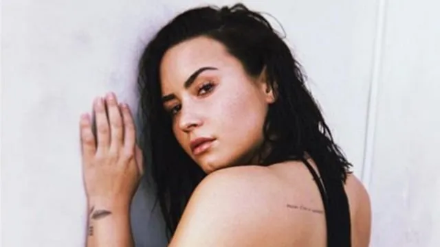 6 Pelajaran yang Bisa Dipetik dari Perjuangan Demi Lovato Melawan Kecanduan Obat-obatan 8
