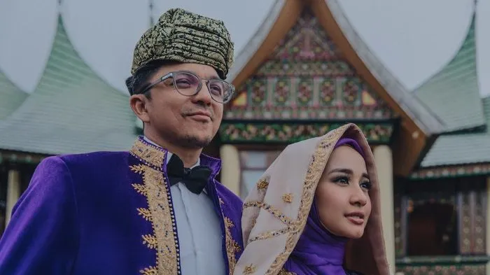 7 Couple Goals yang Jadi Idola Millenial Se-Indonesia. Belajarlah dari Keharmonisan Hubungannya 9