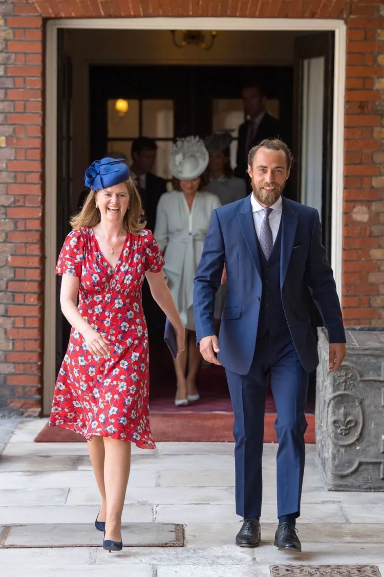 13 Potret Momen Baptisan Prince Louis of Cambridge. Mulai dari Gaun Cantik Hingga Fashion Kate Middleton 24